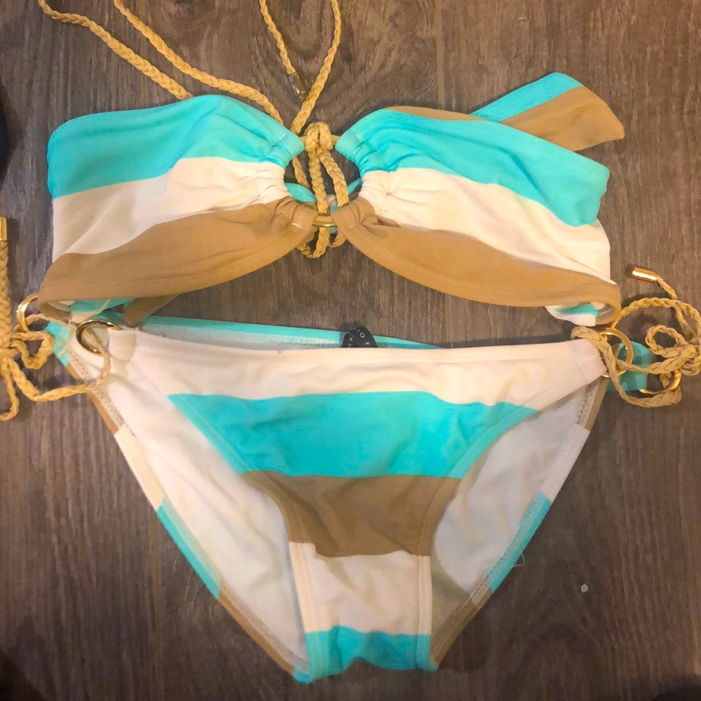 Radio Fiji gorgeous bikini Small